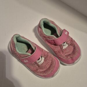 See Kai Run toddler size 5 light weight sneakers GUC